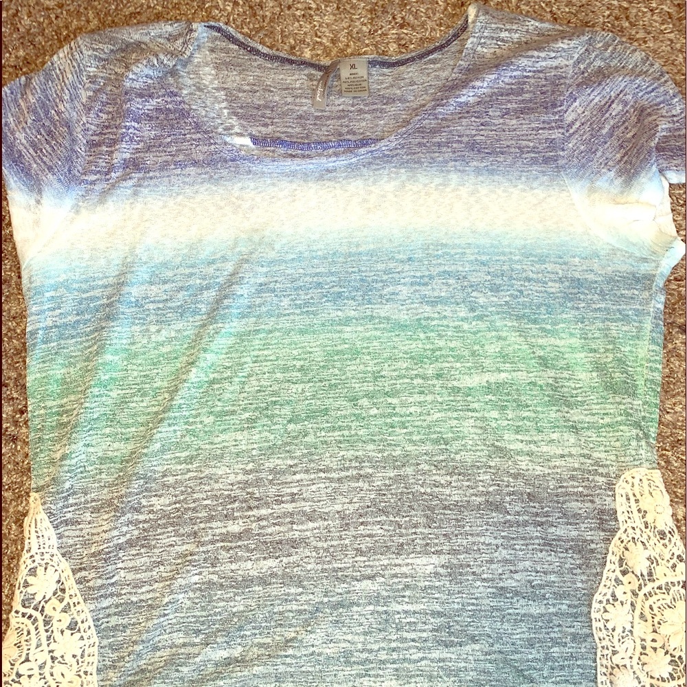 Very pretty multi-color blouse!